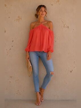 Coral Off-Shoulder Top • Sexy,  Floaty & Flowy • M • Fashion Classic Collection